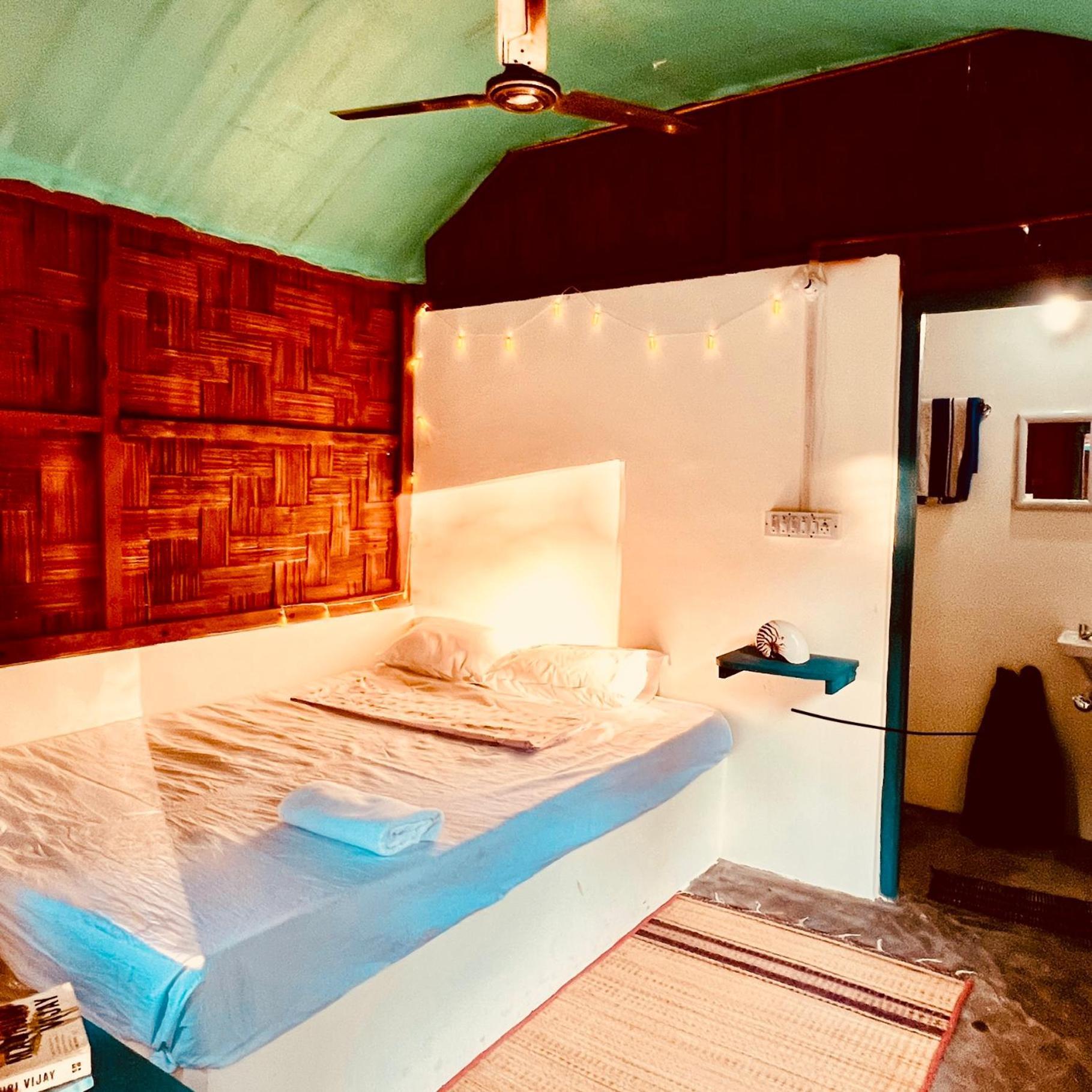 Blue Sea Restaurant & Bungalows Sitapur Ngoại thất bức ảnh