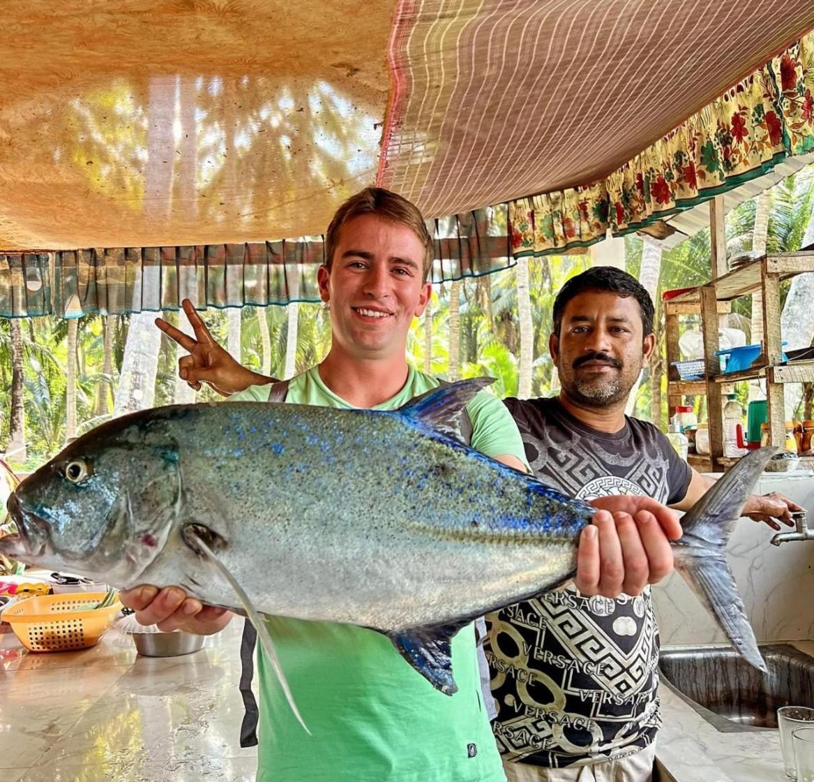 Blue Sea Restaurant & Bungalows Sitapur Ngoại thất bức ảnh
