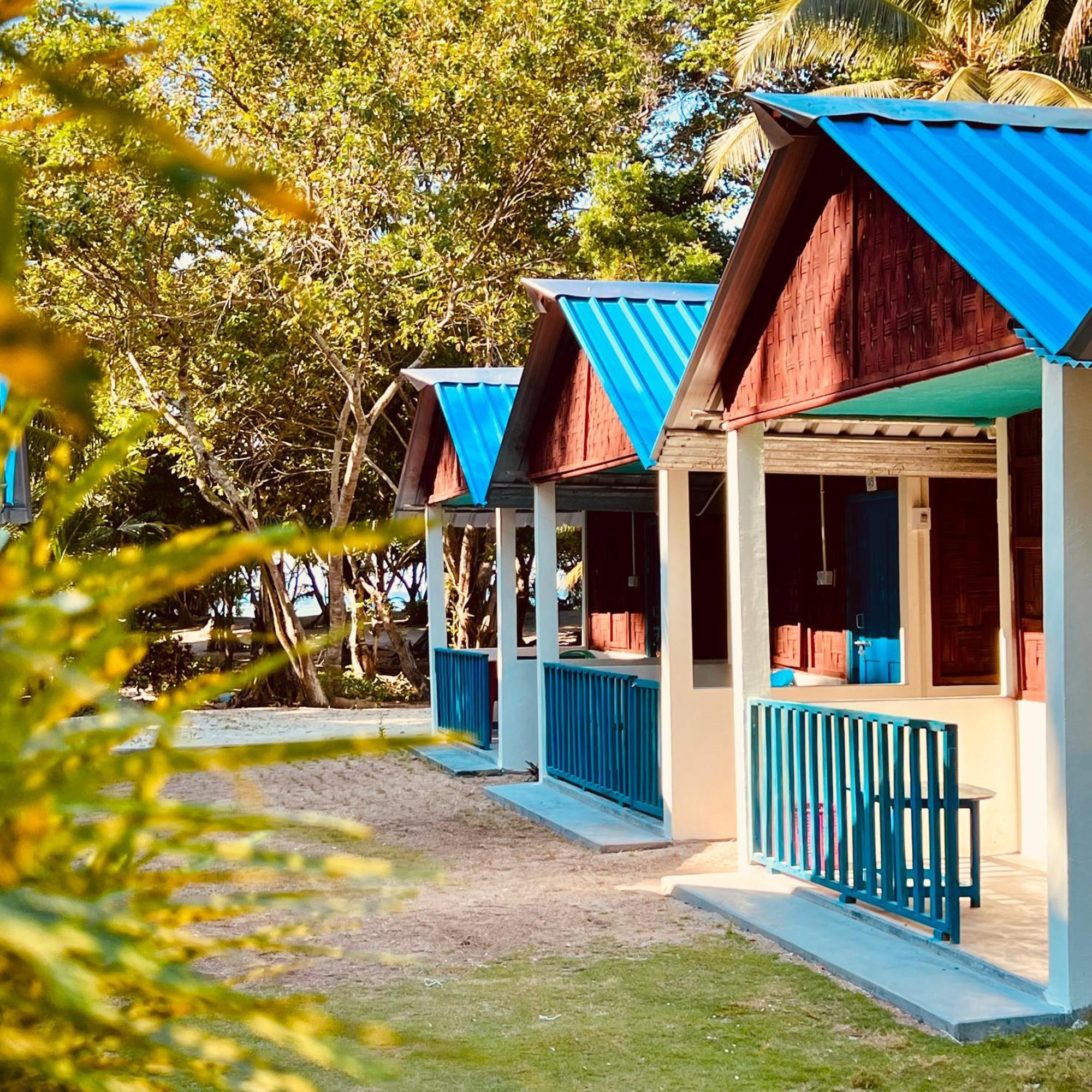 Blue Sea Restaurant & Bungalows Sitapur Ngoại thất bức ảnh