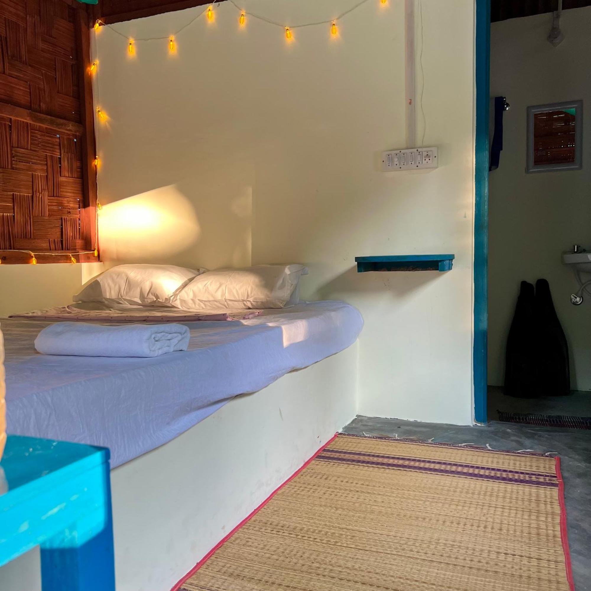 Blue Sea Restaurant & Bungalows Sitapur Ngoại thất bức ảnh