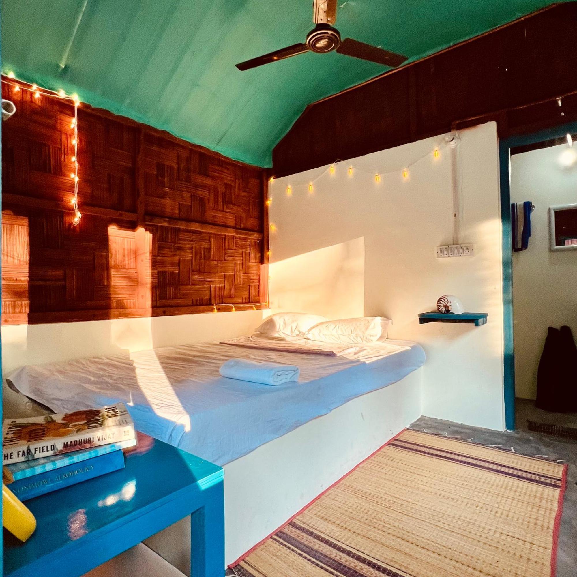 Blue Sea Restaurant & Bungalows Sitapur Ngoại thất bức ảnh